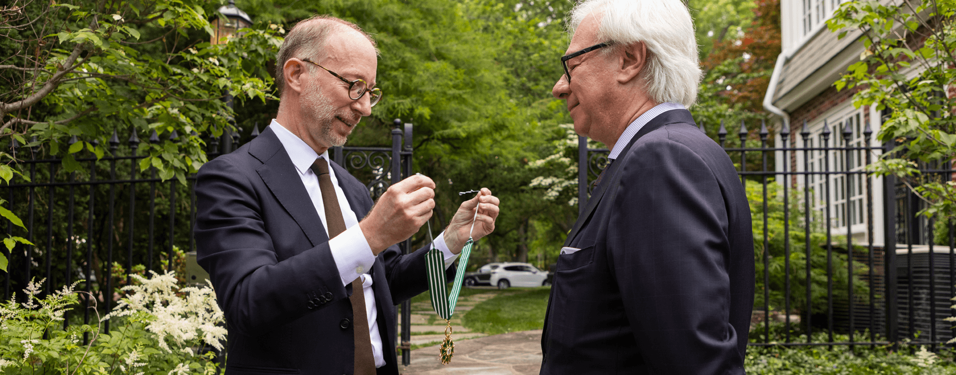 Nelson-Atkins Director Awarded Highest Rank in France’s Order of Arts and Letters