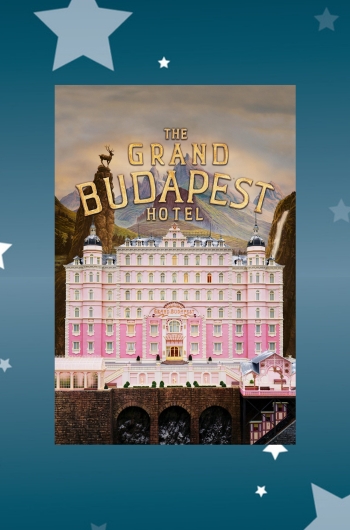 The Nelson-Atkins North Lawn with a large shuttlecock in the foreground